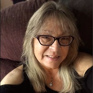 Meet your Posher, Leeanne